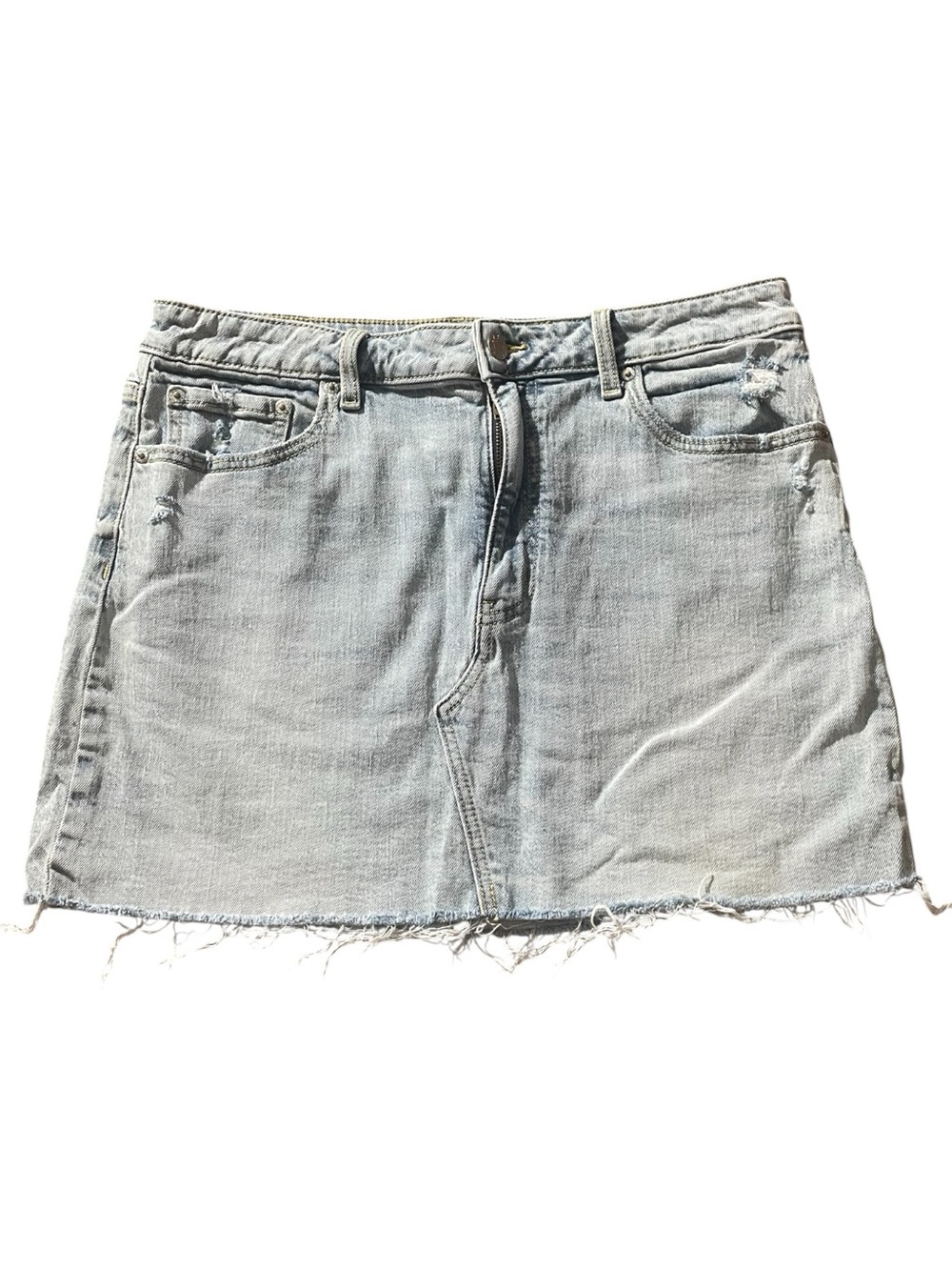 C23- Daze size 30 Light Wash Denim Mini Skirt - Casual Raw Hem
